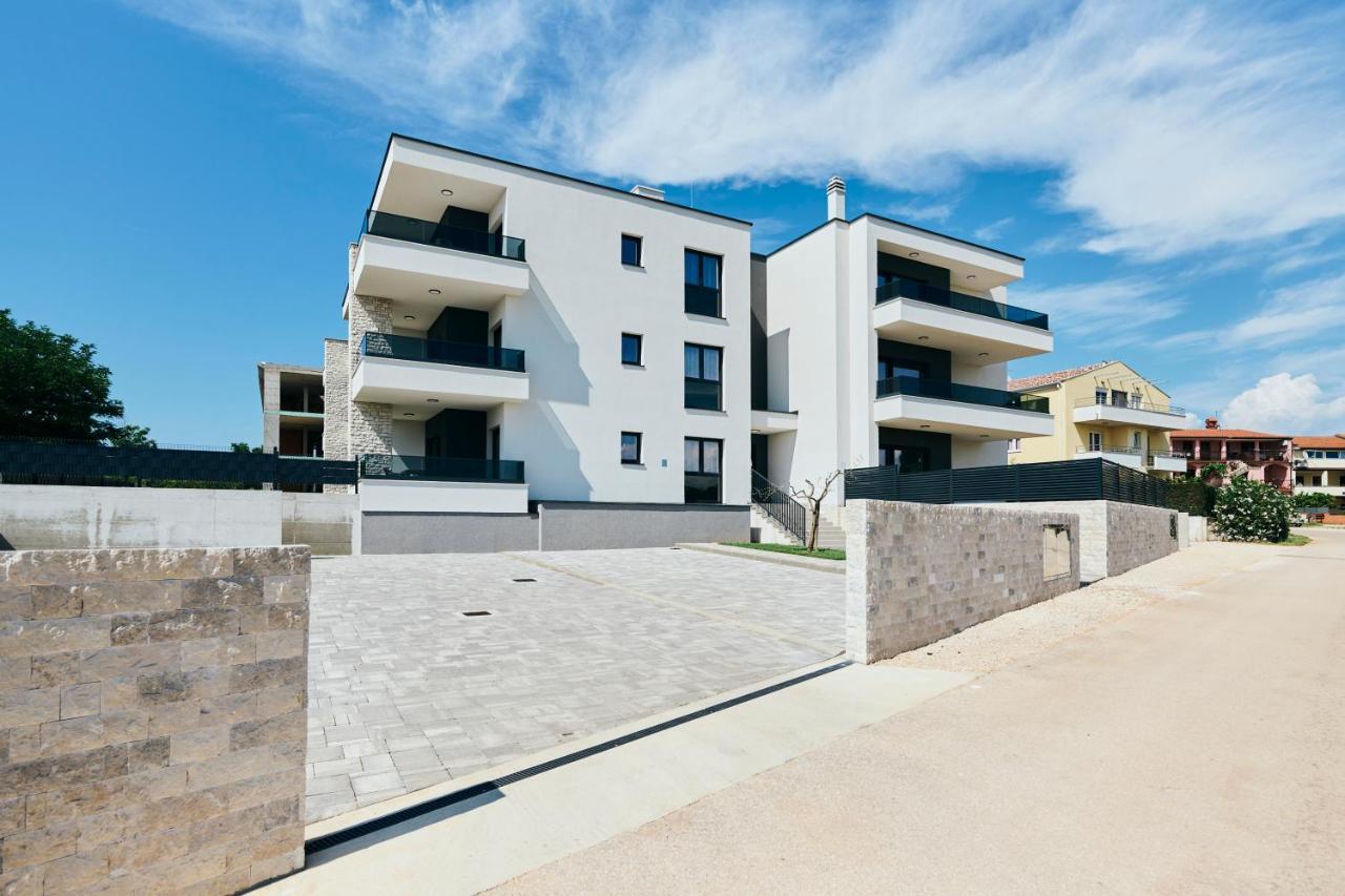 Apartments San Maris Umago Exterior foto